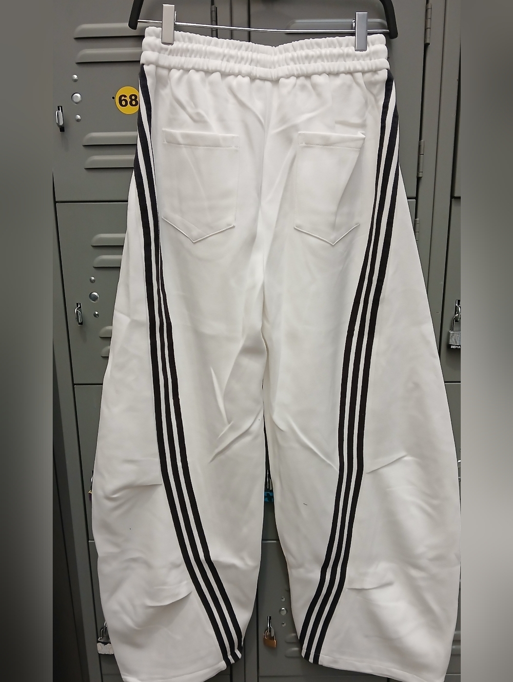 New! Flooo Loose Wide Leg Striped White W/Black Barrel Sweats Size M - Picture 3 of 8